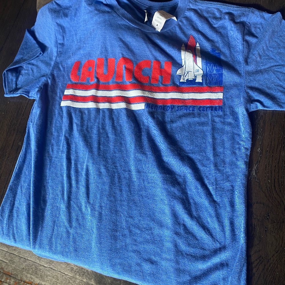 NASA launch t shirt. Sz small adult